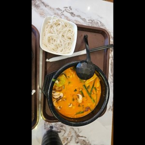 puerco con tomate