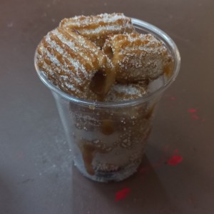 Churropops rellenos de dulce de leche