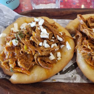 Hojaldre o Tortilla con Ropa Vieja