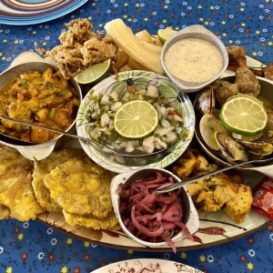 Bandeja de Mar y Tierra