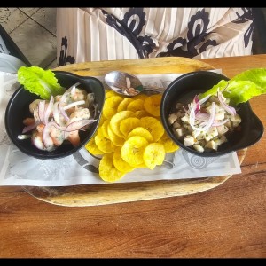 Ceviche de Pescado y Camarones