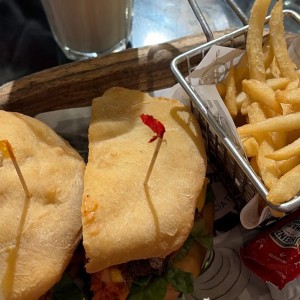 Hamburguesas - Emparedado Panameño