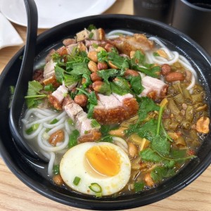 Sopa de lechona