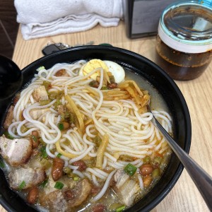Sopa de lechona