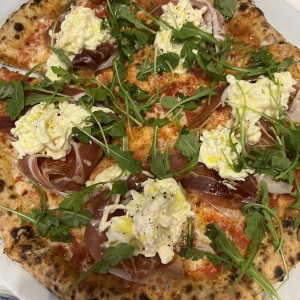 Pizzas Napoletanas - Mortadella & Straciatella