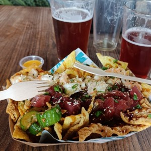 Poke Nachos del pop-up de Makia