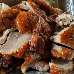 Pato Entero Asado