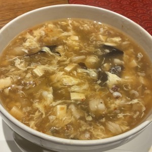 Sopa agripicante de mariscos
