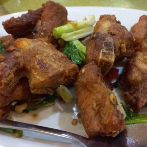 Costillas con sal y pimienta