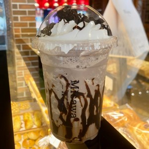 Cookies and creme smoothie