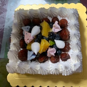 dulce de vainilla con frutas