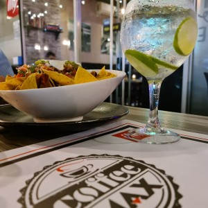 Nachos y Gin Tonic