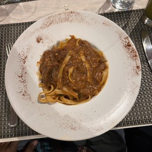 Fetuccini en Osobucco Deshuesado