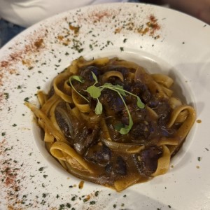 Fetuccini en Osobucco Deshuesado