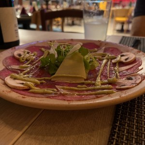 Carpaccio de res