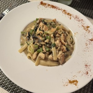 Estofado de pollo alla Cacciatora