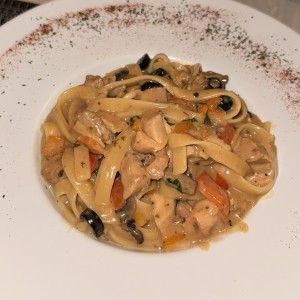 Estofado de pollo alla Cacciatora
