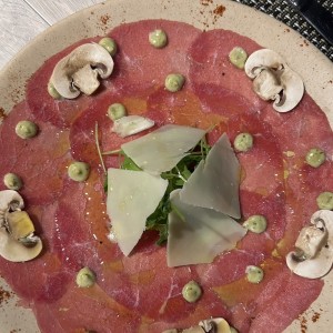 ENTRADAS - Carpaccio Di Manzo