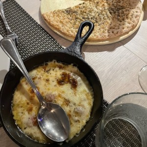 Provolone con focaccia