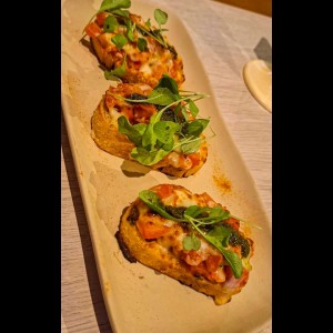 Bruschetta Pomodoro al Graten