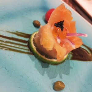 Smoke salmon roll. 