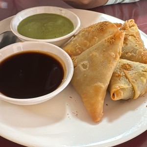Entradas - Chicken Samosa