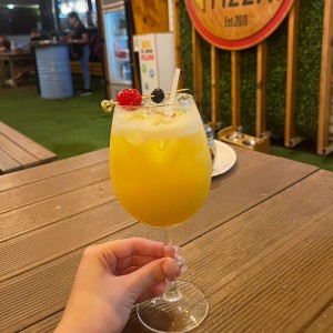 Chi tropical