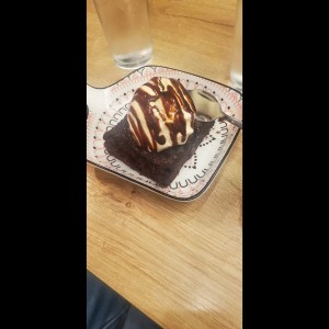 Postres - Brownie con Helado