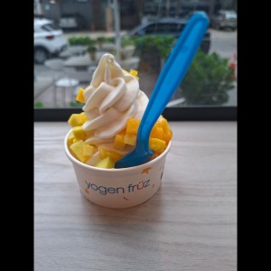 yogurt con mango