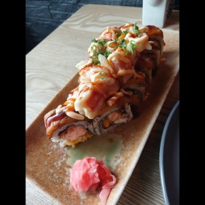 SUSHI - Filipino Roll