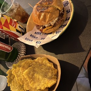 La Titular