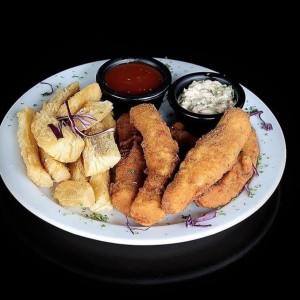 Deditos de pescado con yuca