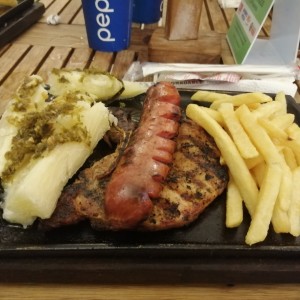 Combo de chuleta y chorizo