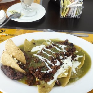chilaquiles de chorizo