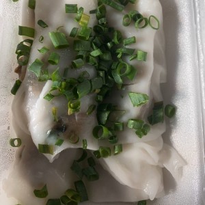 Chee Choeng Fun de Carne de Res con Cebollina