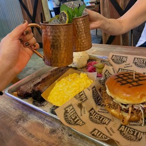 Brisket pulled pork y mac and cheese