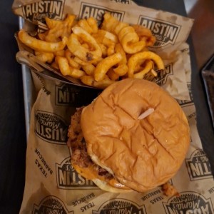 Sandwiches & Spuds - Chicken Sandwich