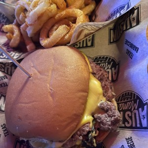 Oh!Klahoma Cheeseburger