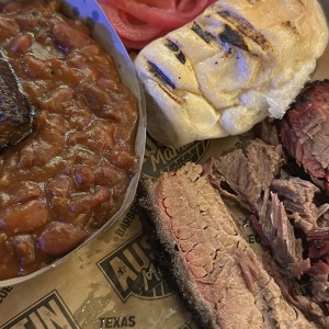 1/2 lb brisket plater