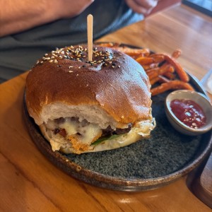 Hamburguesa Darth Goat
