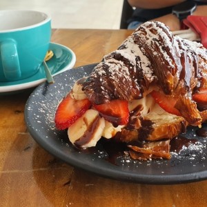Croasaing de banana y fresas