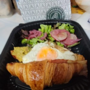 avocado croissant