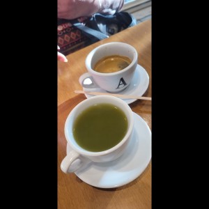 te matcha y cafe Expresso doble