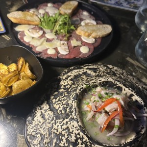 Entradas -Appetizers - Carpaccio de Res y ceviche