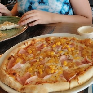 pizza hawaiiana
