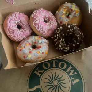 mini dounuts surtidos 