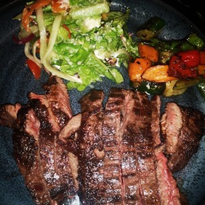 Entra a, vegetales y ensalada