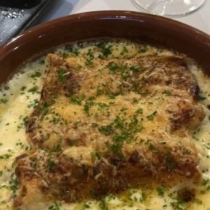 Canelones rellenos de cochinillo