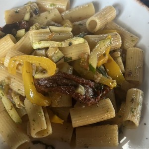 Primavera pasta