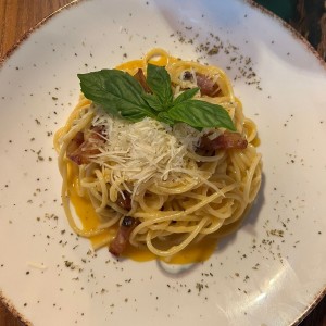 Espaguetis a la Carbonara